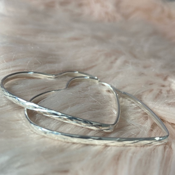 NWT 925 Silver Heart Shape Hoops π€π - Picture 7 of 7